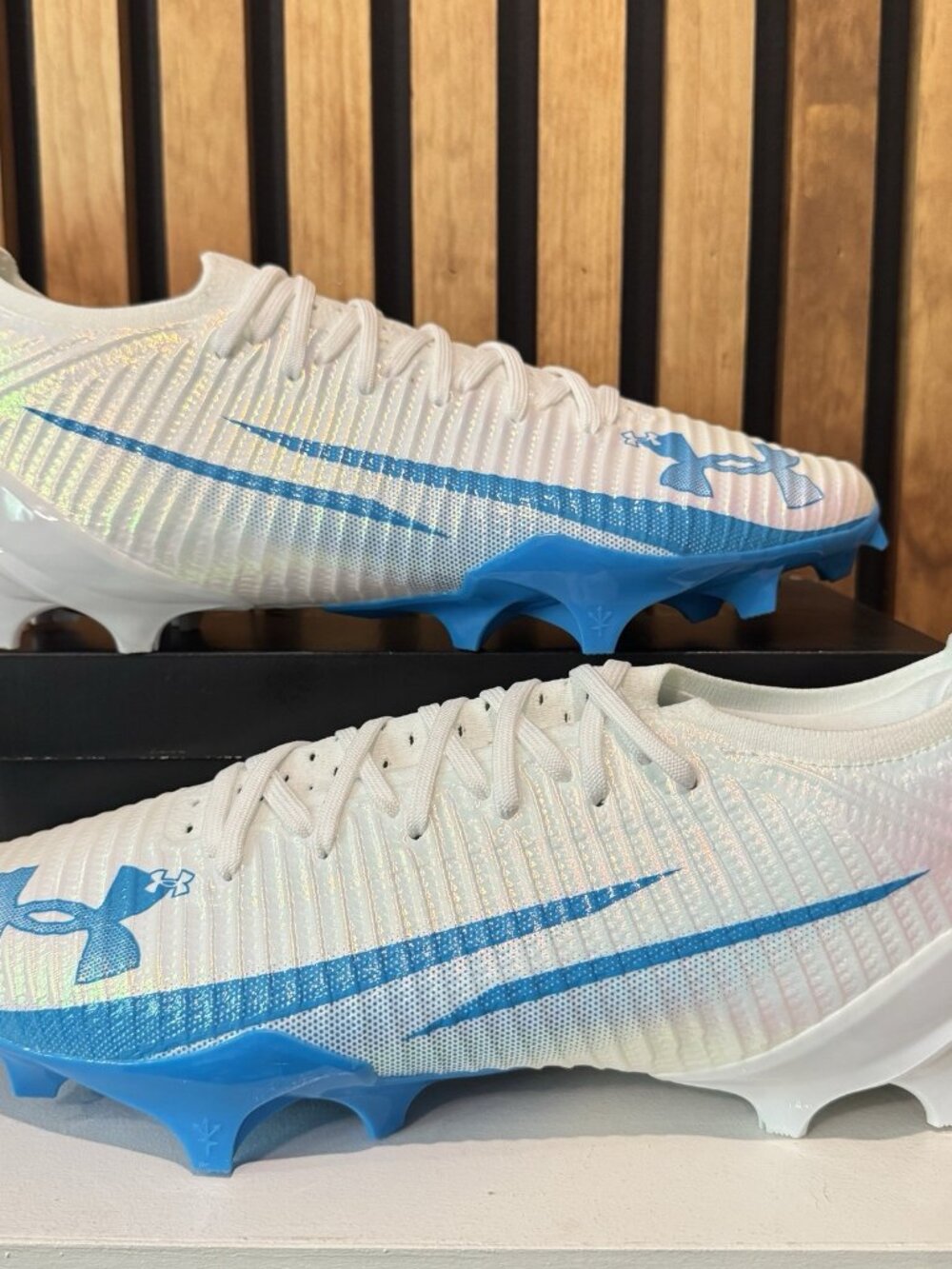 SIZE 12.5 - Under Armour UA Blur Pro White Blue Football Cleats 3028220-110 NEW